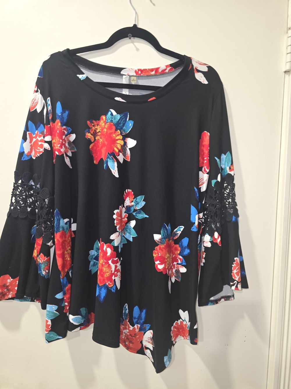 NY Collection Black Floral Bell Sleeve Tunic with Crochet Trim